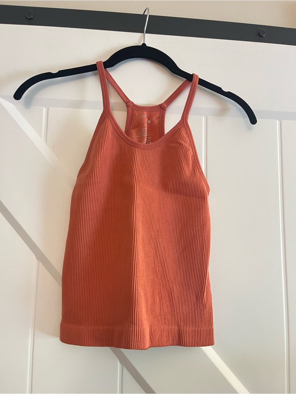 Seamless Coral Long-Cropped Tank